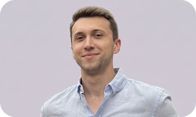 Данило Караченцев